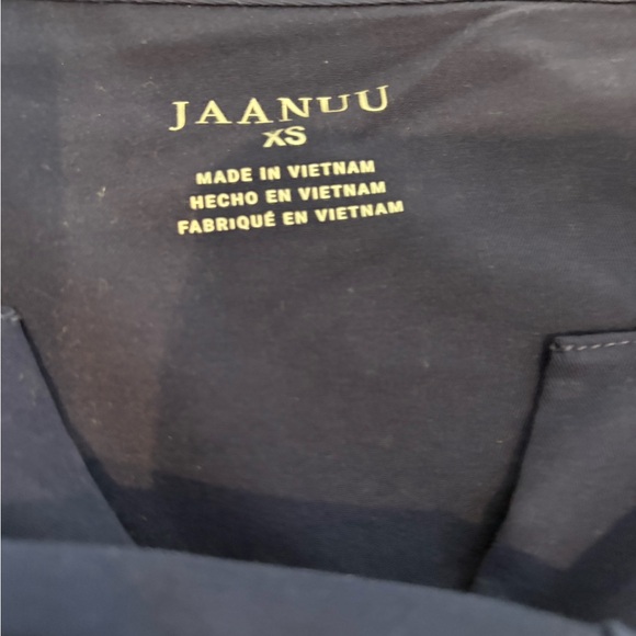 Navy blue jannuu scrubs, 2 tops 1 bottom - Picture 4 of 5